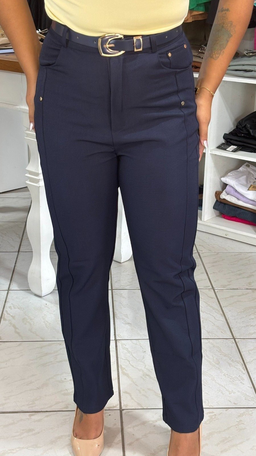 calça alfaiataria azul marinho