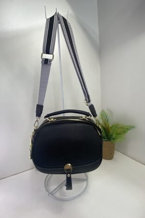 bolsa botão dourado preta