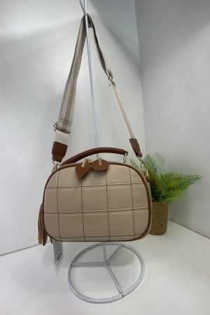 Bolsa bege quadriculada